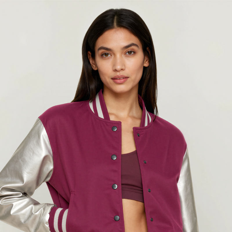 Grintosa e Brillante – Varsity Jacket Sportiva Iconica