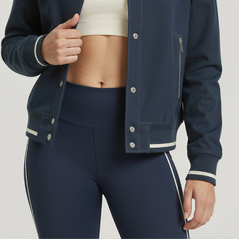 Varsity Vibes – Bomber tecnico dallo stile intramontabile