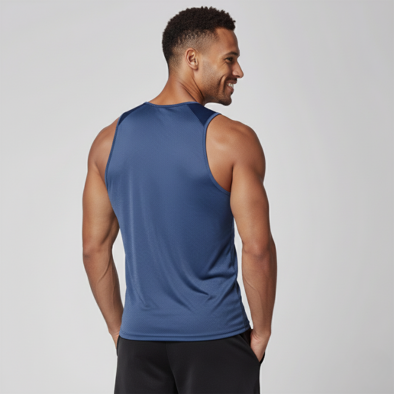 Allenati al Massimo: La Canotta "AeroFlow Performance"