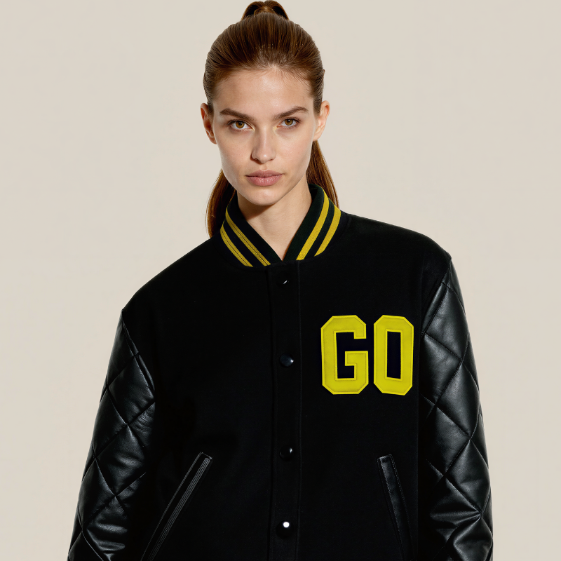 GO Varsity Black & Gold – L’eleganza sportiva che non passa inosservata