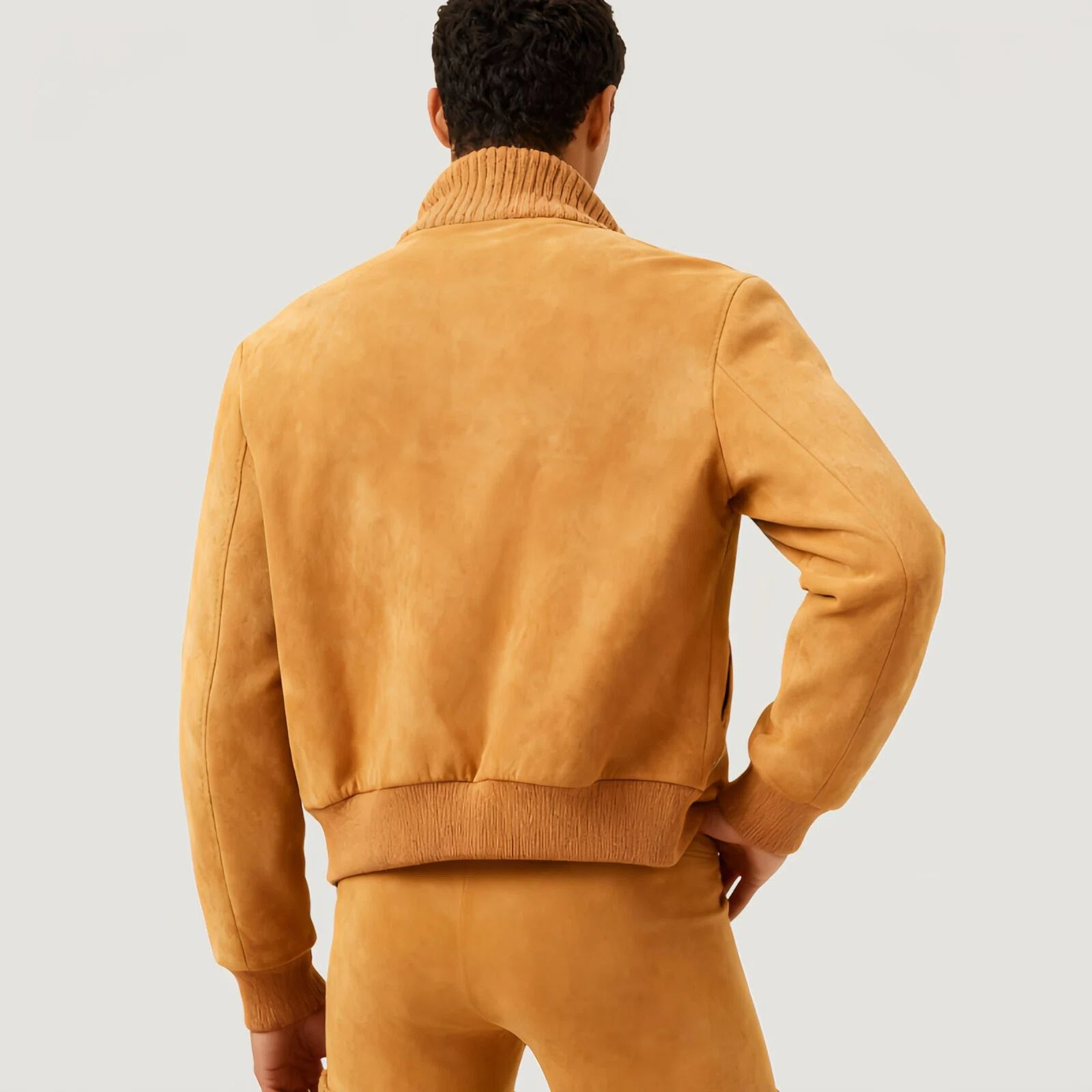 Giacca Bomber in Suede di Alta Qualità