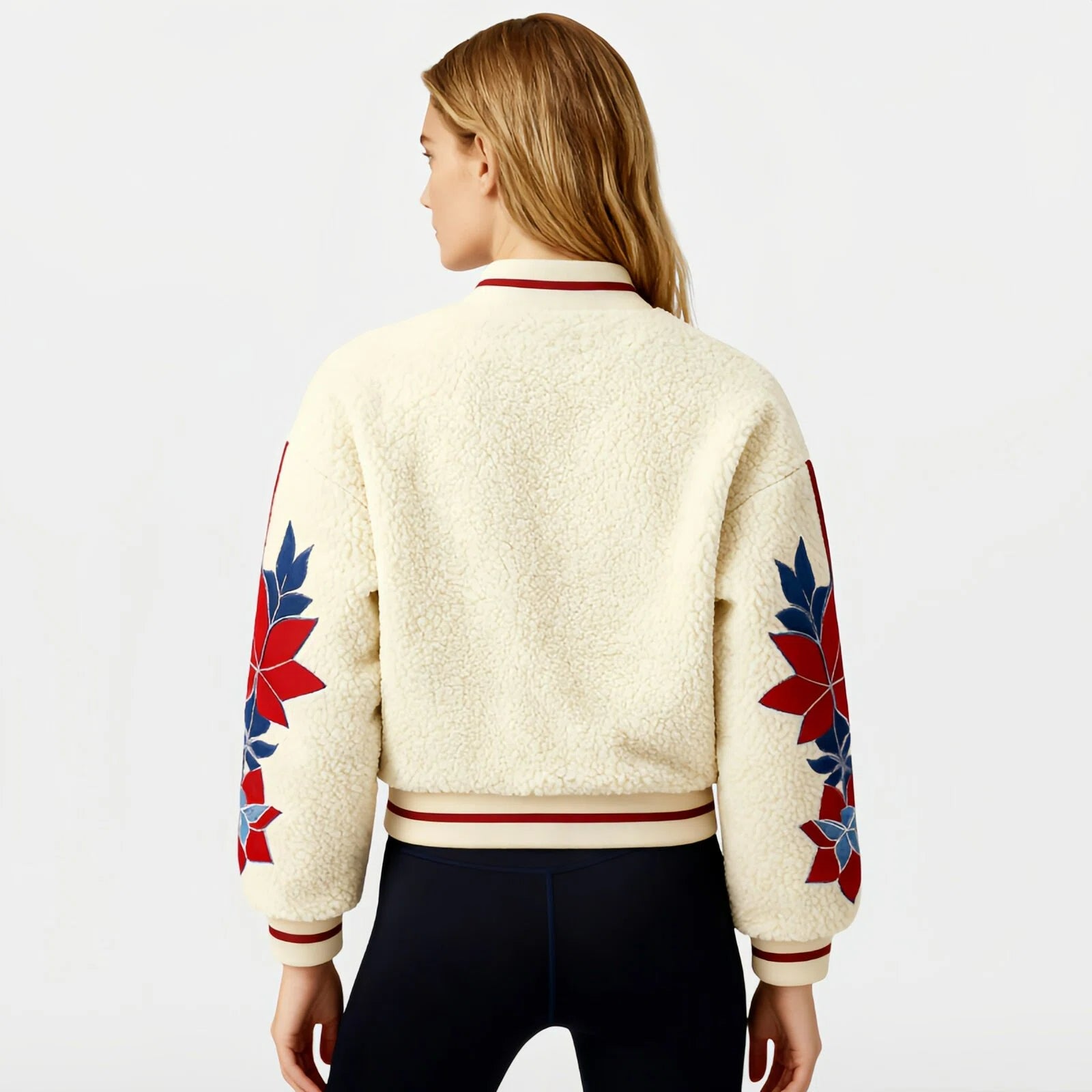 Blossom Shield – Bomber Sherpa con Spirito Ribelle