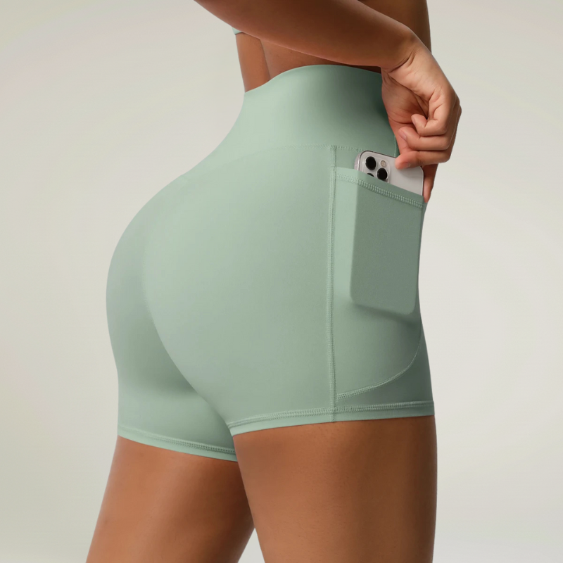 Fitness Shorts with Pockets – Performance and Everyday Style