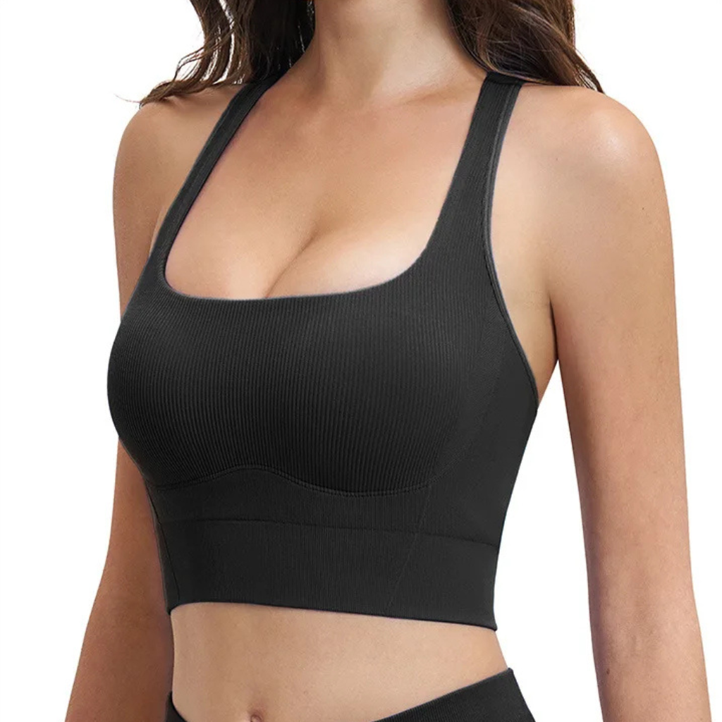 IL REGGISENO SPORTIVO CHE OGNI DONNA MERITA