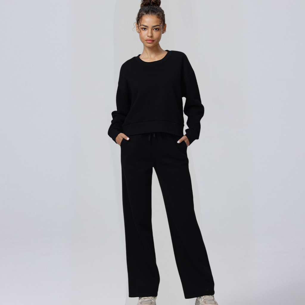 Velvet Wide-Leg: Il Lusso che Accarezza la Tua Pelle