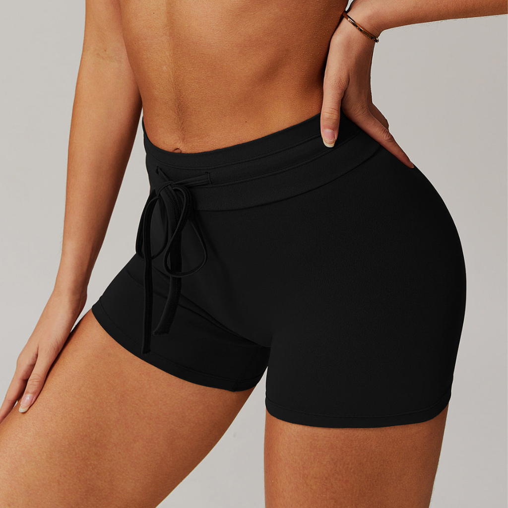 Shorts Shaping in Seta Coreana: La carezza del lusso che modella le tue curve.