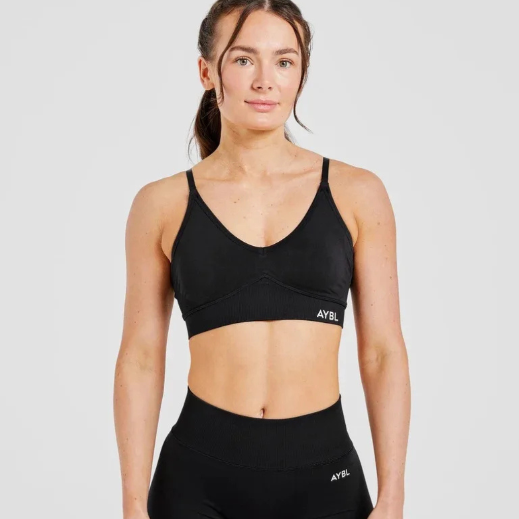 Set Yoga Seamless High Elastic – Il completo che ti fa sentire libera