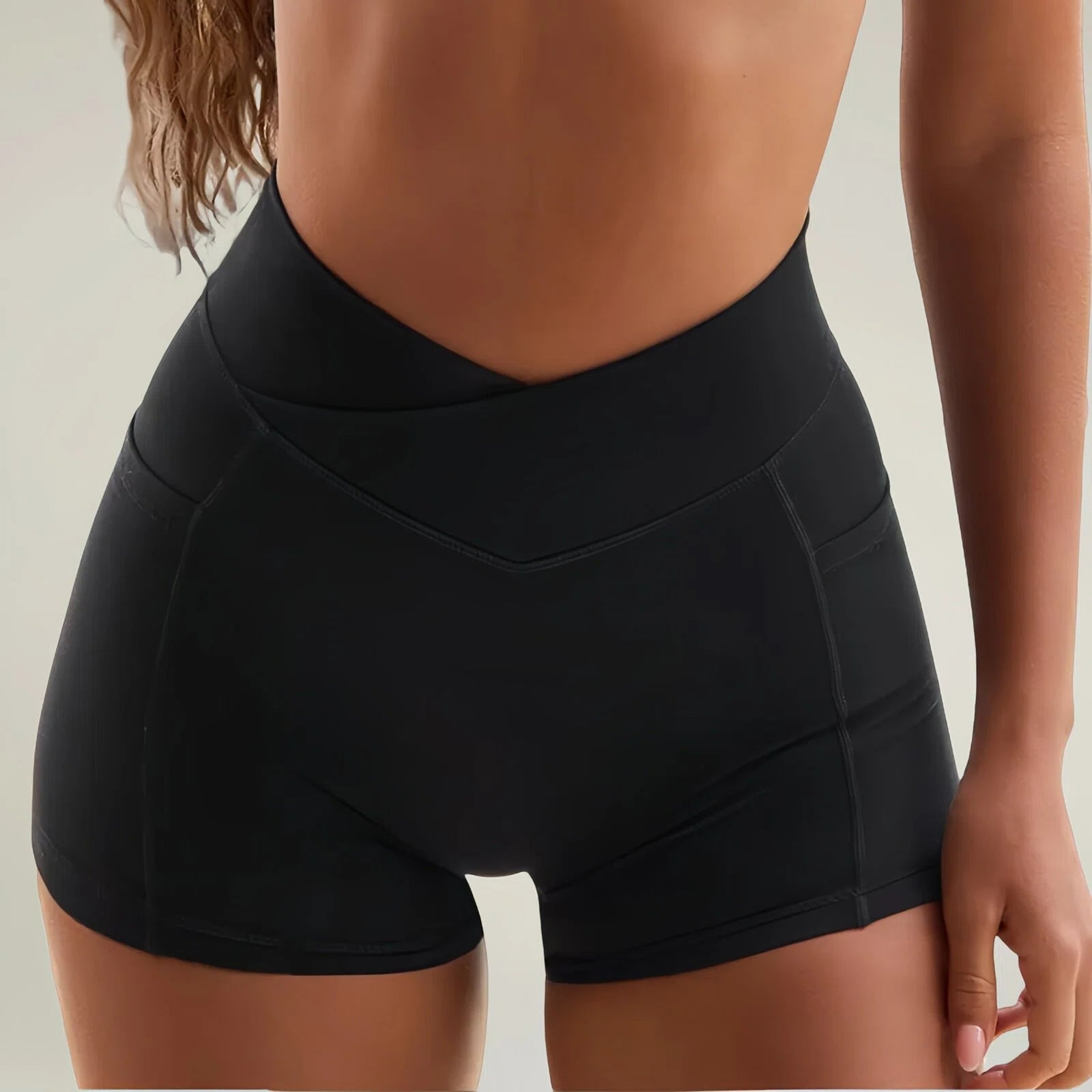 Yoga Suit 3-Point – Eleganza e Performance in Armonia