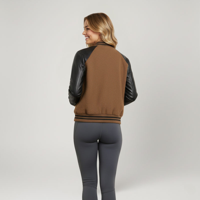 « Hybrid Core » – Cuir style universitaire avec une construction sportive