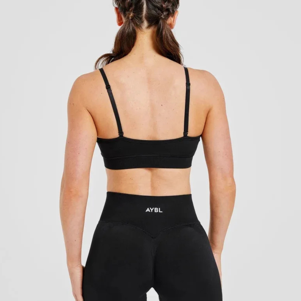 Set Yoga Seamless High Elastic – Il completo che ti fa sentire libera