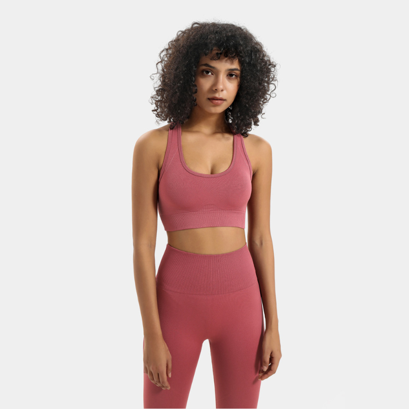 Seamless Yoga Set – Libertà Totale in Maglia Elasticizzata