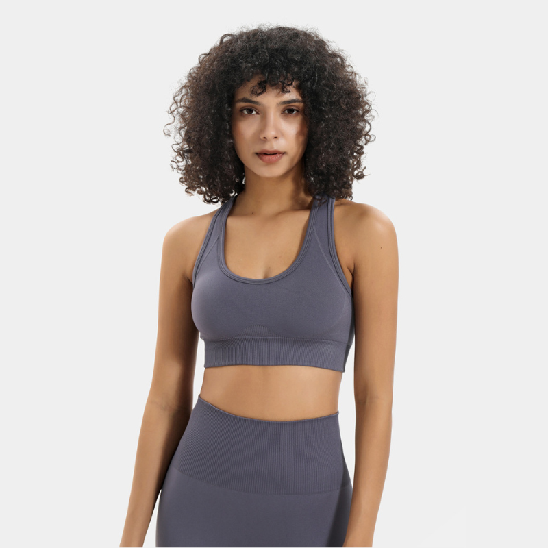 Seamless Yoga Set – Libertà Totale in Maglia Elasticizzata