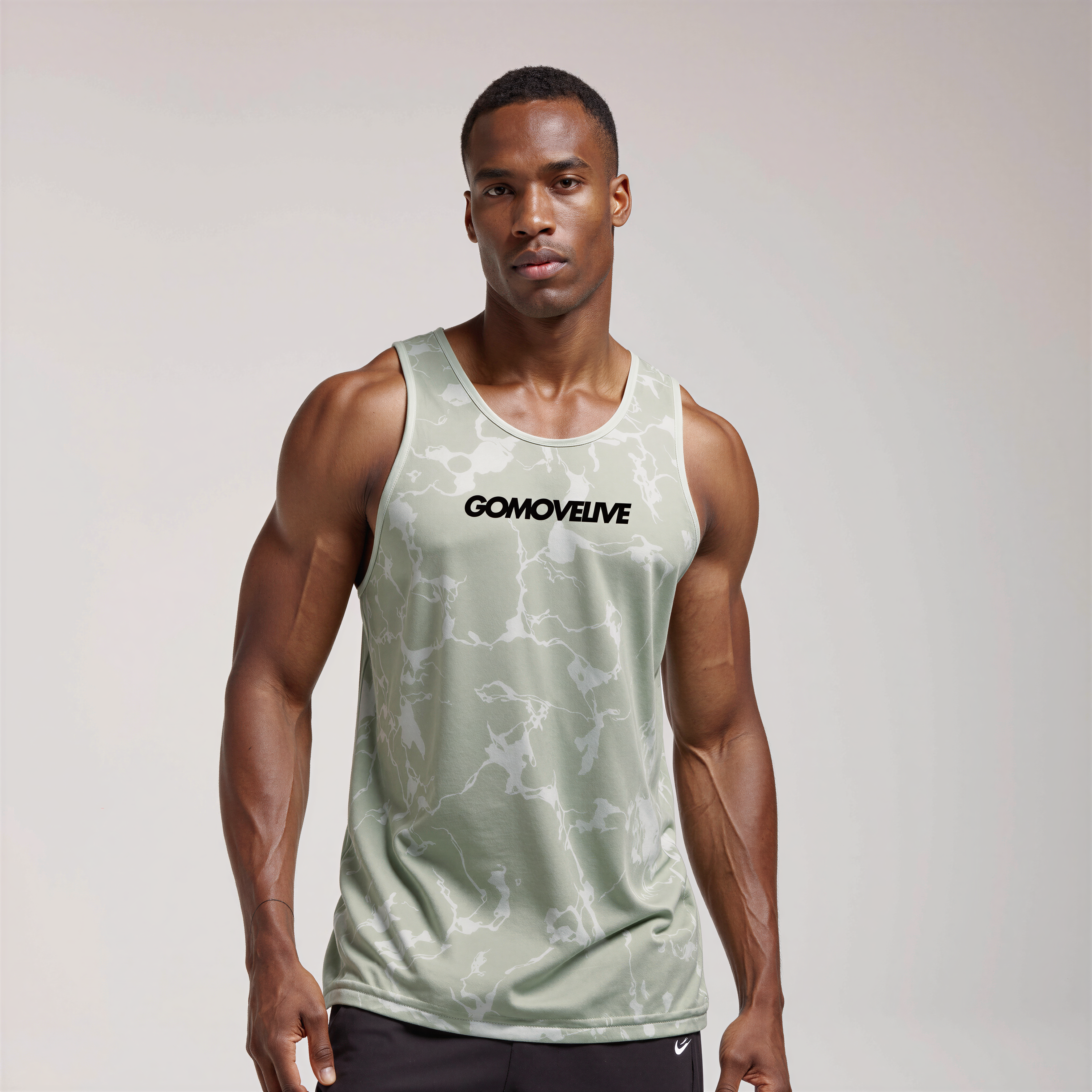 Libera il Movimento: La Canotta "Dynamic Flow"